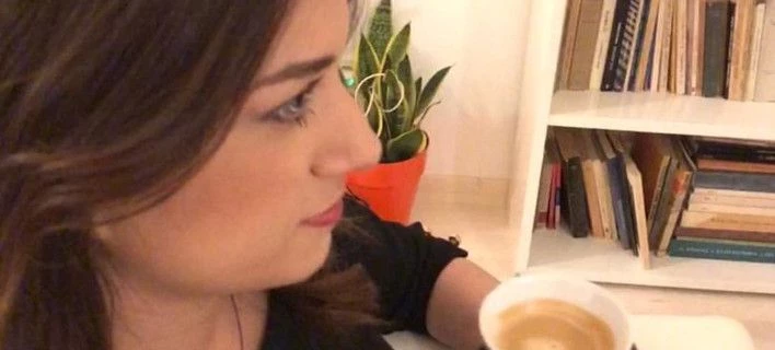 Η Νοτοπούλου παίρνει τον «πρωινό καφέ» της στις 4.30 μμ και το twitter γλεντάει